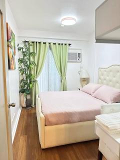 Haven Cres Condotel by Elisa Camella North point Bajada - 6