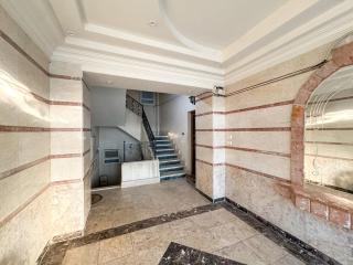 Chic 3BR Stay With Green Surroundings - 9