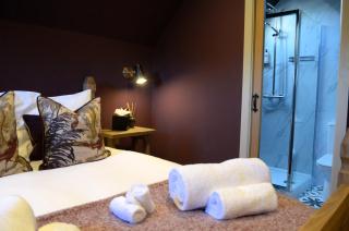 The Hollow Bottom - 6