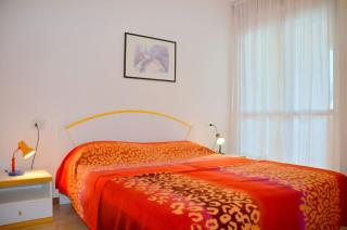 Cozy two-bedroom apartment in a seafront building - 7