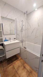 L'Acacia, F2 terrasse et jardin,plage à 400mètres - 5