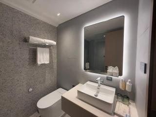 Holiday Inn & Suites Guangzhou South Station by IHG - 8