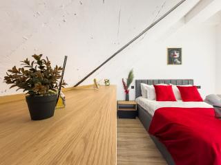 Ruby Chic Avlabari Suite - 8