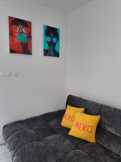 The Red door home - 4