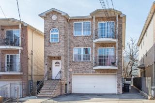 Lovely 3BR Home Quick Trip to NYC Prudential - 6