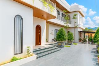 The Moon's House - 0