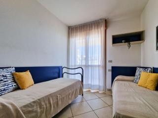 Modern flat for 8 people with swimming pool - 1