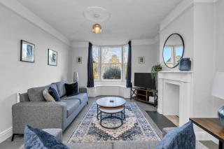 17 OutRisbygate St - Sleeps 6 with one private parking space - 0