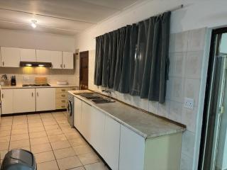 Shelly Bay House - 6