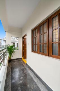 Lakeside Grand 301 with Lift Wifi AC - 9