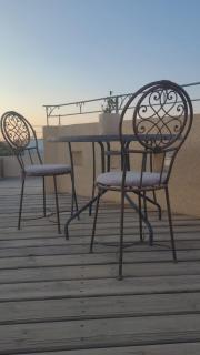 על הגג במדבר - 7