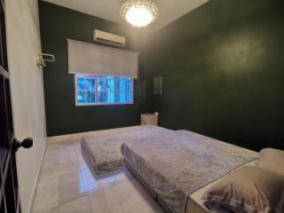 Ryui's Bungalow 5,403sqft - Room only, "Entire House depo is RM300'' - 8