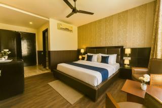 The Vaikunth -Centrally Heated & Air Cooled # Near Mall Road # Big Parking # Lift # Spacious Rooms # Most Awarded # Property Of The Year - 5