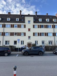 Saniertes 2-3-Zimmer Domizil mit edler Einbaukuche - 2