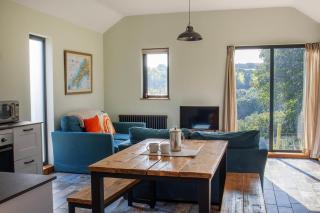 Middle Barn at Cusgarne Manor, adults only - 7