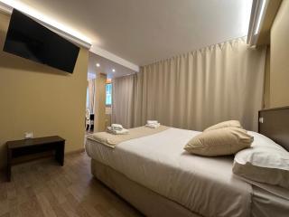 Hotel Santa Catalina by Bossh Hotels! - A Coruña - 9