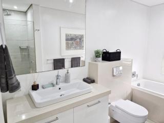 Pebble Beach Coastal Escape - 9