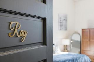 The Ray Soulful King Studio Pool - 0