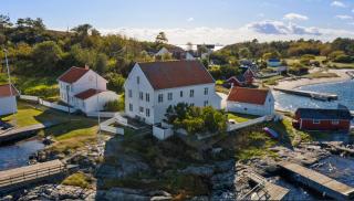 Historic Customs House On Merdø From 1650 - 8