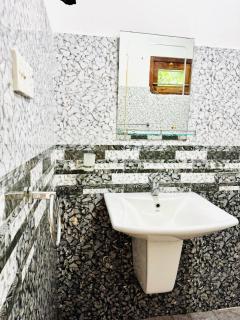 Happy Spring Guest - 8