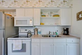 Cozy and Bright Naples Abode with Community Amenities! - 2