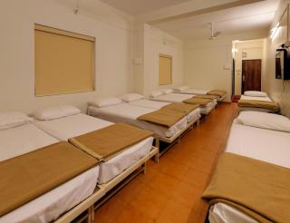 Hotel Parag Deluxe Kolhapur - 5