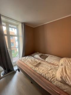 City Centre Stylish Apartment - 3