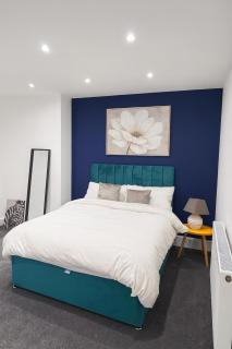 Modern Billingham Home - 9