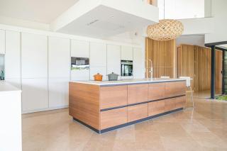 Architect's Villa With Infinity Swimming Pool - 6