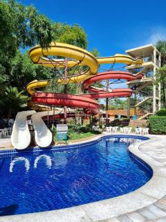 Golden Dolphin Express Flat - 8