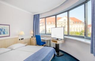 Hotel Erfurt City Center by Leonardo Hotels - 9