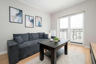 Spacious Apartment with Parking & Balcony by Noclegi Renters - 0