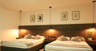 Hotel Medellín Pool and Breakfast - 5