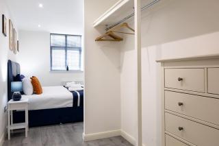 1 Bed Apartment, Leicester City Centre, Sleeps 4, Smart TV, Families, Couples - 2