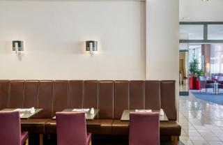 Hotel Freiburg City Center by Leonardo Hotels - Fribourg-en-Brisgau - 4