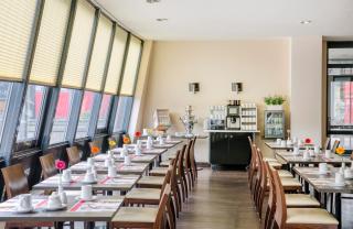 Hotel Freiburg City Center by Leonardo Hotels - Fribourg-en-Brisgau - 8