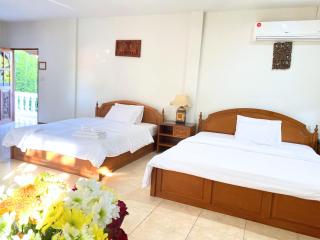 Golden Cupids Hotel - 5