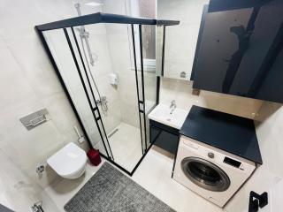 No3 Air Conditioning Smart TV Comfortable Bed Luxury - 2