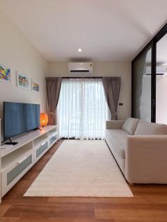 Modern 1 & 2 Bedroom Apartments Naiyang Phuket by Mango Family - 5
