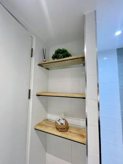 Cozy room at Hillside2 Condo - 8