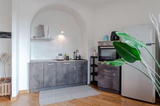 GuestHost - Modern Bright Flat in Turin - 9