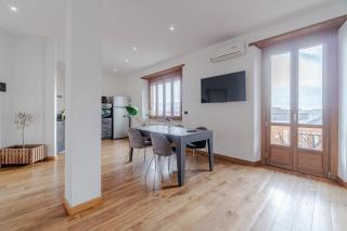 GuestHost - Modern Bright Flat in Turin - 3