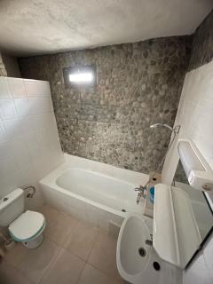 lake view, comfortable artistic design - 6