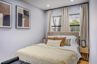 Velvet Vue Suite Near JFK, UBS Arena, & 30mins from City - Bellerose Terrace - 4