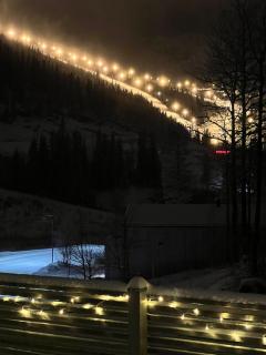 Charming and modern ski-in ski-out cottage - 7