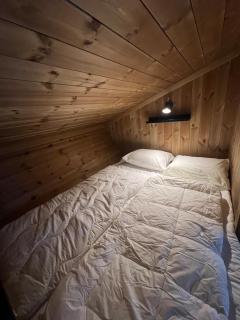 Charming and modern ski-in ski-out cottage - 2