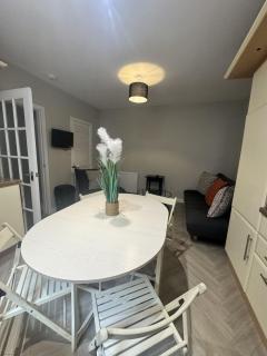 The Quirky Townhouse, Hawick - 7