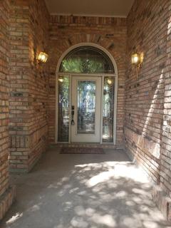 Fully furnished lakefront Retreat - 6