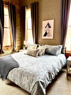 Loft on Lake Ave - 6