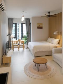 22Macalisterz Georgetown Studio - 0